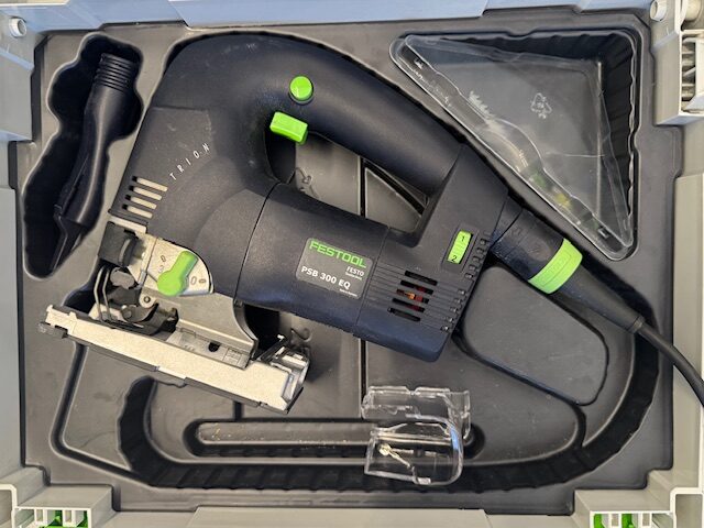 Festool PSB 300 EQ Trion – profesionálna priamočiara píla